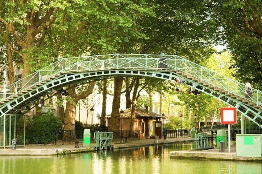 Canal Saint Martin: Place for Local Parisians
