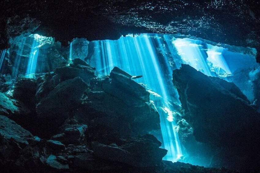 Cenote Chac Mool