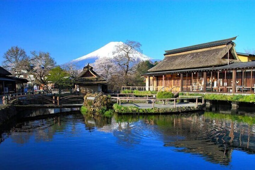 Mount Fuji Oshino Hakkai and Hot Spring Day Tour