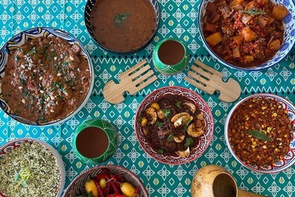 Royal Boma: African Storytelling and Dinner in Cape Town