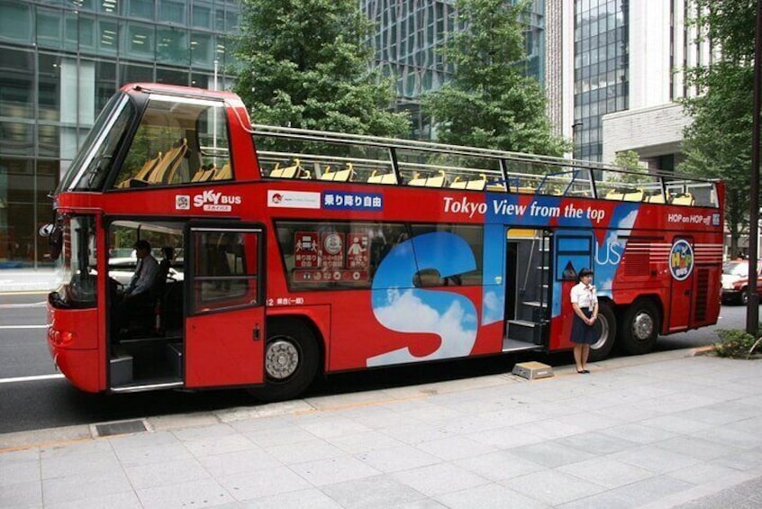 Hop on and off freely at Tokyo’s top tourist spots.