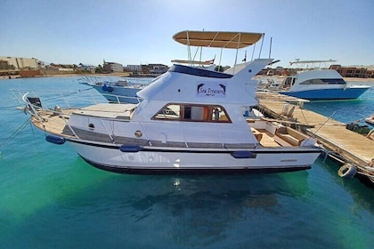 Hurghada Yatch Trip 3 Island with Lunch
