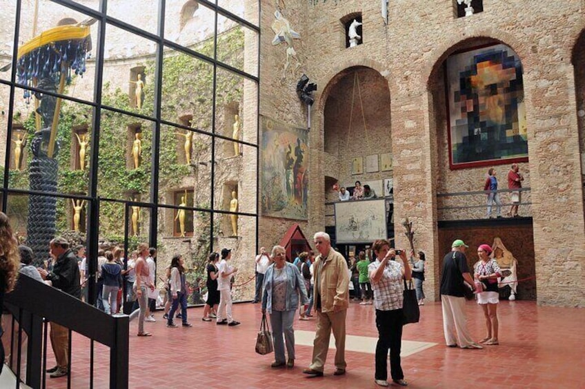 Girona and Dalí Museum Tour Art and History Adventure