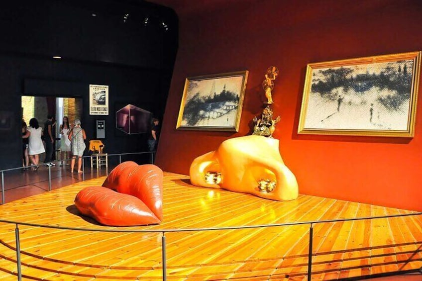 Girona and Dalí Museum Tour Art and History Adventure