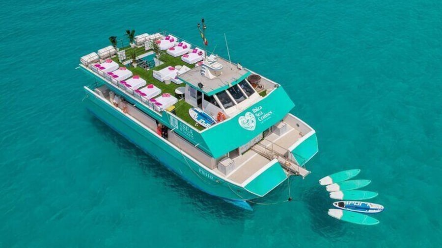 Formentera Boat Tour from Ibiza with Snorkeling and Lunch