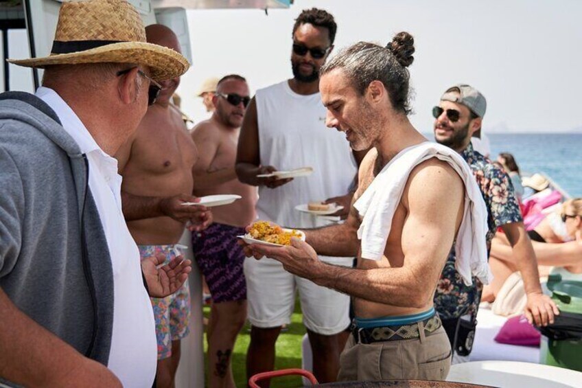 Formentera Boat Tour from Ibiza with Snorkeling and Lunch