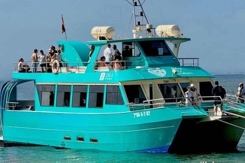 Formentera Boat Tour from Ibiza with Snorkeling and Lunch