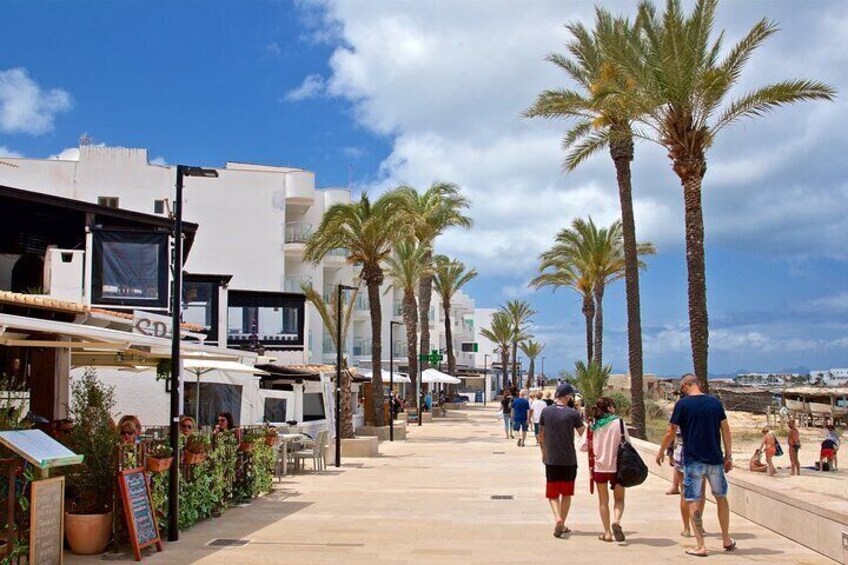 Formentera Boat Tour from Ibiza with Snorkeling and Lunch