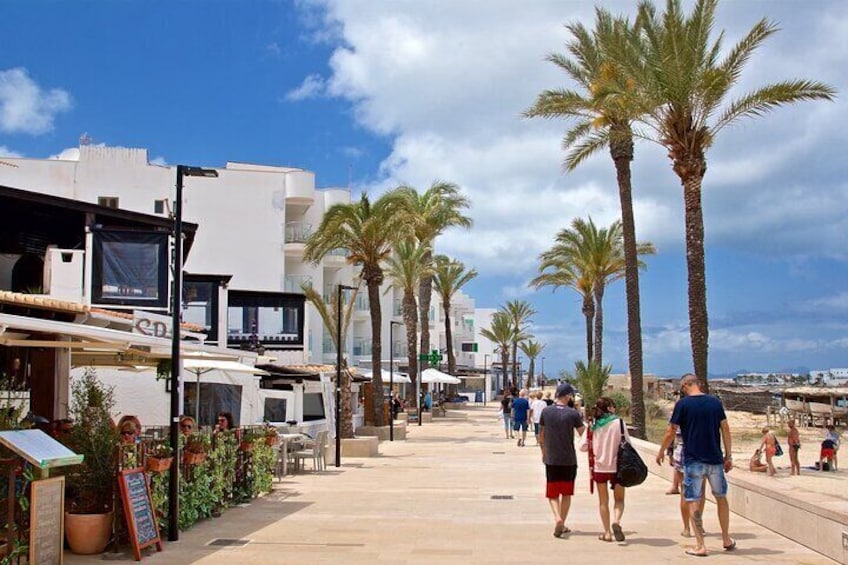 Formentera Boat Tour from Ibiza with Snorkeling and Lunch