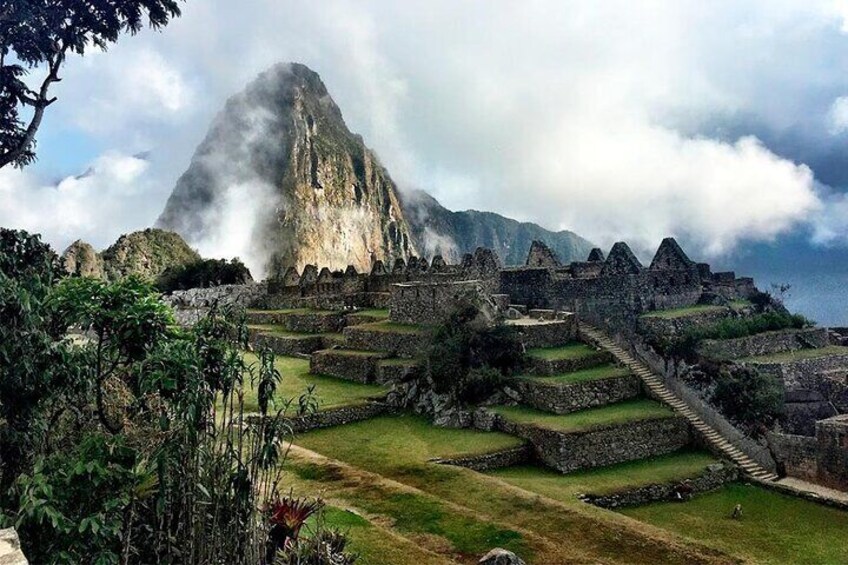 Private Cusco Region Bus Excursion