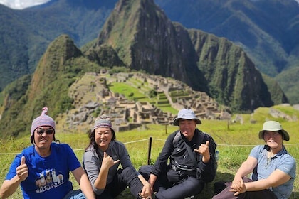 Private tour to Machupicchu included entrance