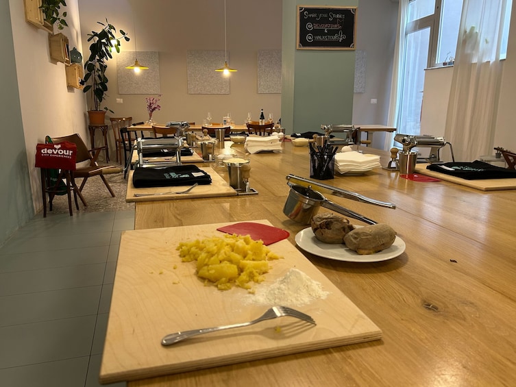 Gnocchi and Tiramisu Cooking Class in Rome with Unlimited Wine