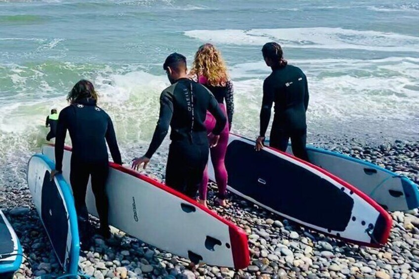 Surf Lessons in Lima with Professional Instructor