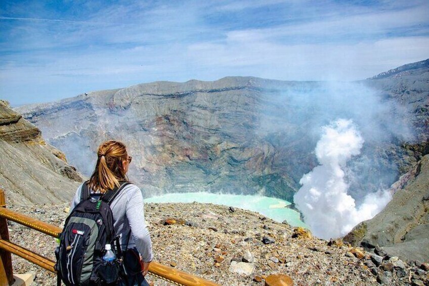 Aso Nakadake Crater-1
