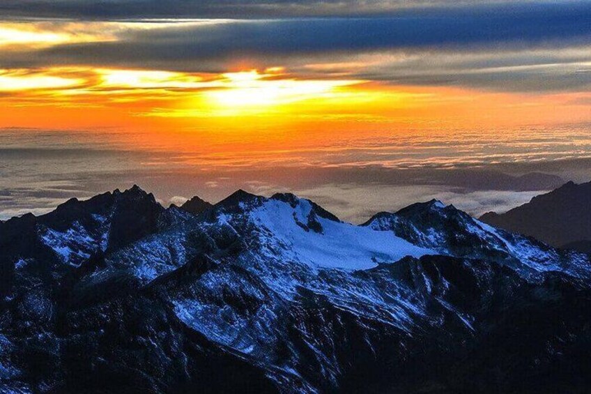 Climb Huayna Potosi 2 days 1 Night