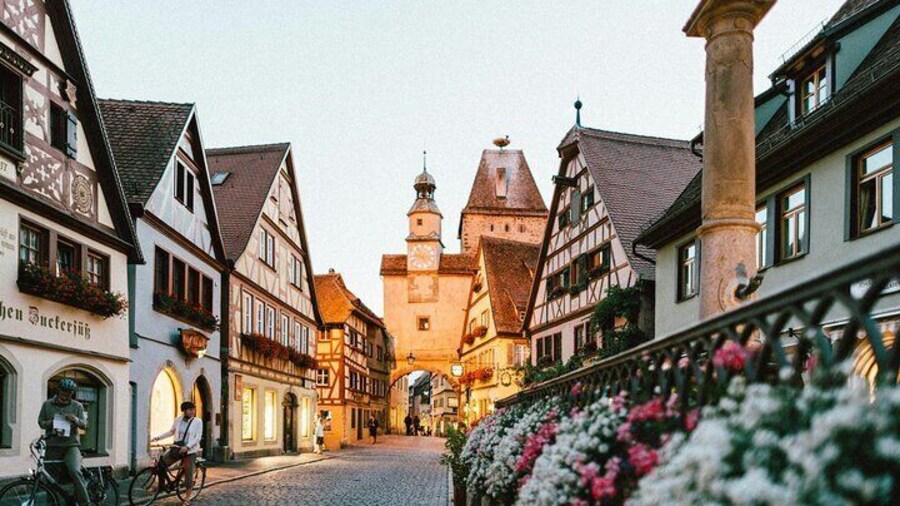 Private Rothenburg and Harburg Tour from Munich