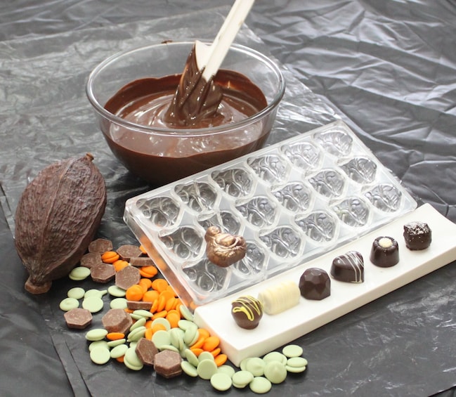 Chocolate making workshop at Sissys Gourmet Delights in Melbourne 