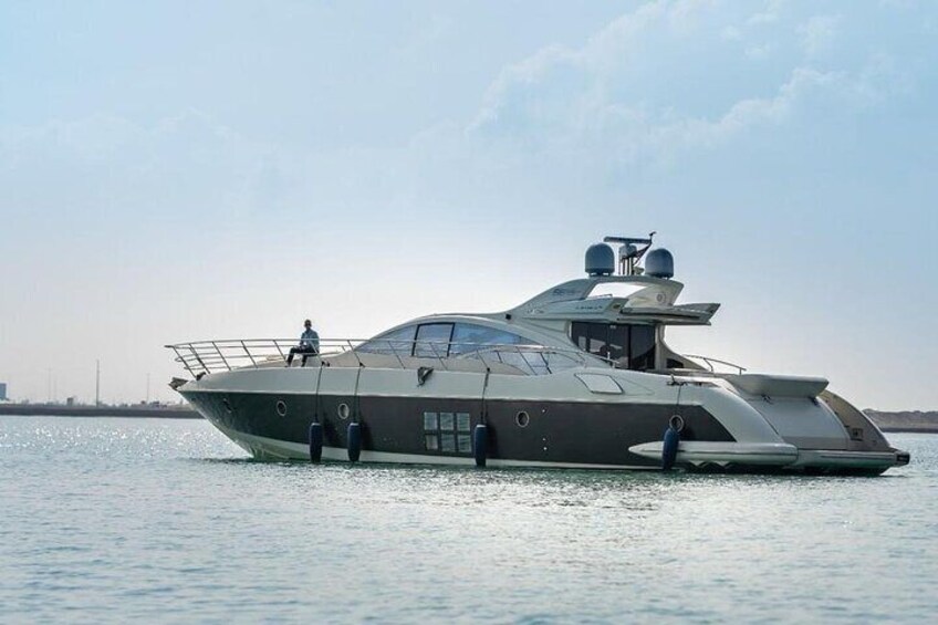 Private Luxury Yacht Charter - 2-Hours Trip