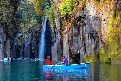Kumanozu Shrine Takachiho Gorge and Amano Iwato Tour from Fukuoka