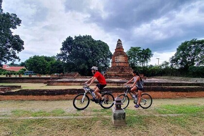 Wiang Kum Kam Temple Village Cycling Tour From Chiang Mai