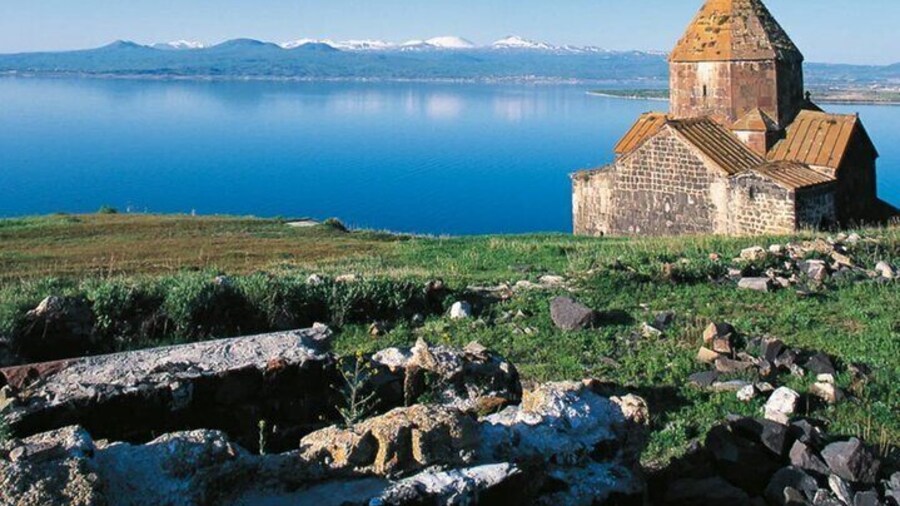 Armenia Day Tour from Tbilisi to Yerevan