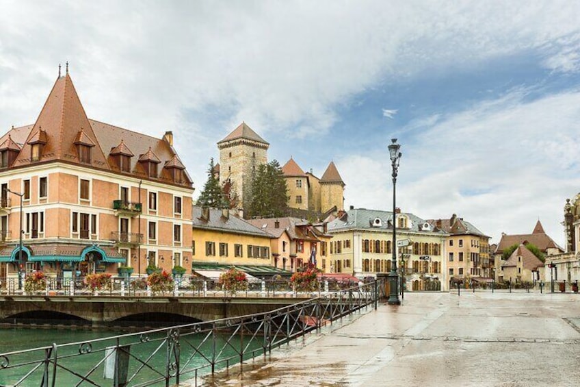 Best Intro to Annecy in 2 hours with a Local