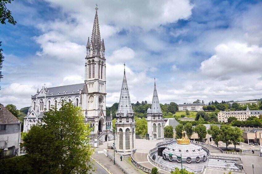 Best Intro to Lourdes in 2 hours with a Local