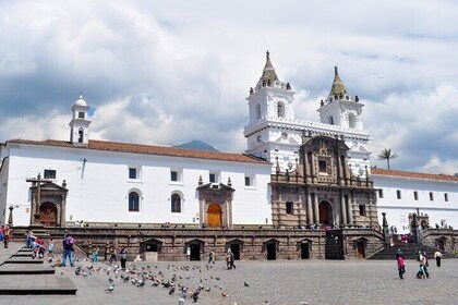 Church of the Society of Jesus Quito Private Tour with Tickets