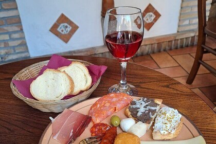 Taormina: Sicilian Street Food & Wine Tour by Do Eat Better