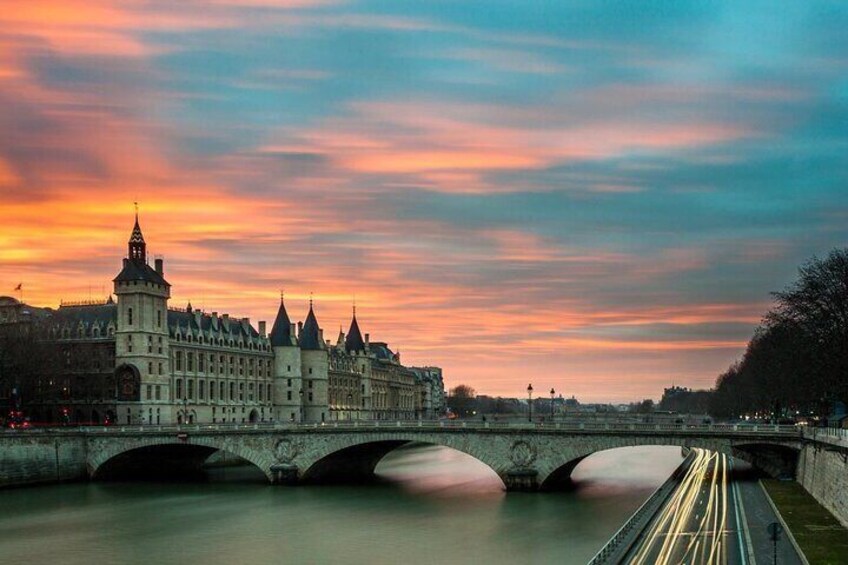 Paris Highlights Private Bike Tour With Expert Local Guide