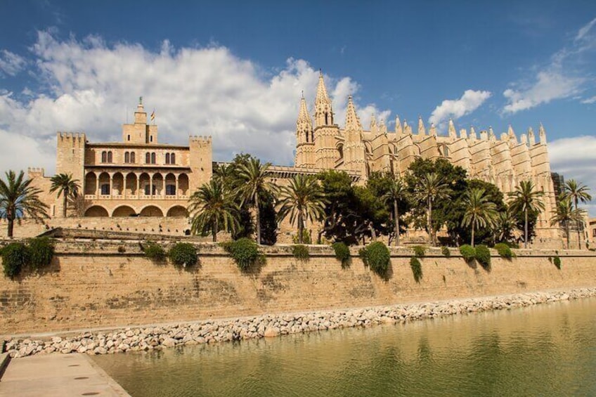 Royal Palace of La Almudaina Skip the Line Entry Ticket