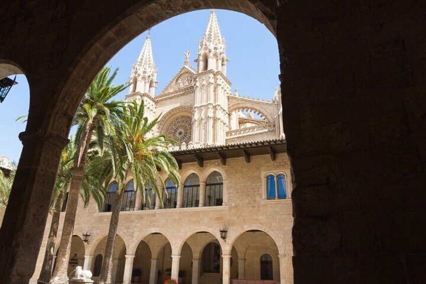 Royal Palace of La Almudaina Skip the Line Entry Ticket