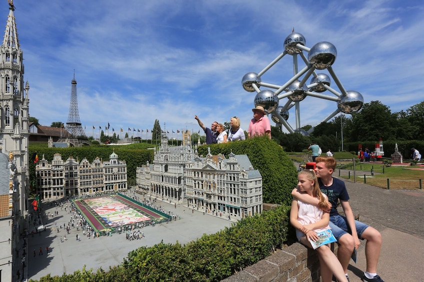 Tootbus Brussels Discovery Hop-on Hop-off bus tour + Mini Europe
