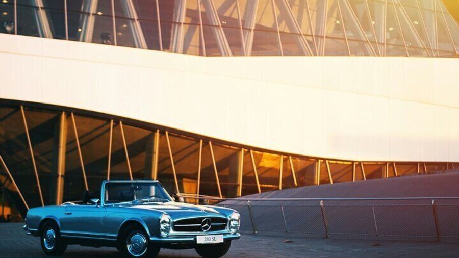 Stuttgart Full Day City Tour with Free Photography