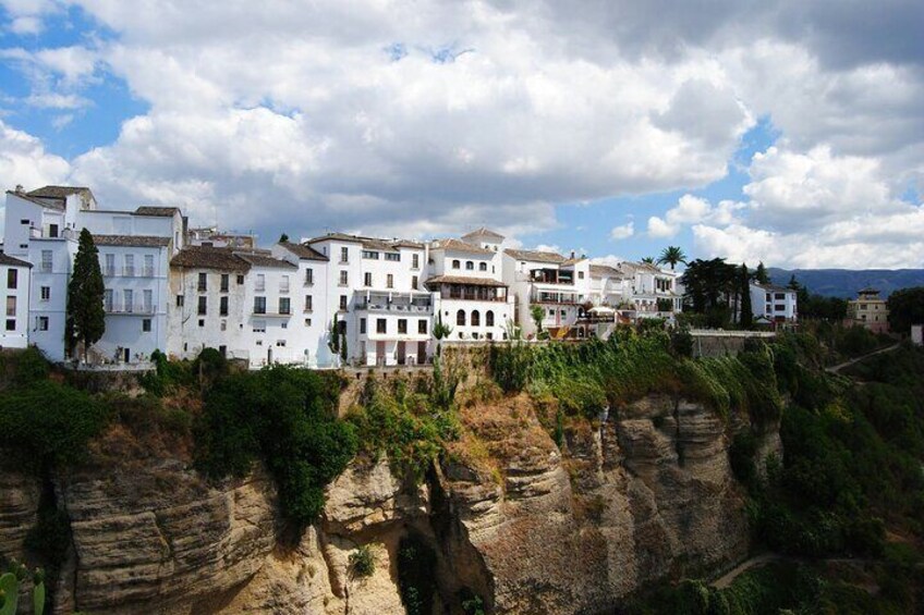 White Villages and Ronda Day Tour from Seville with Photography