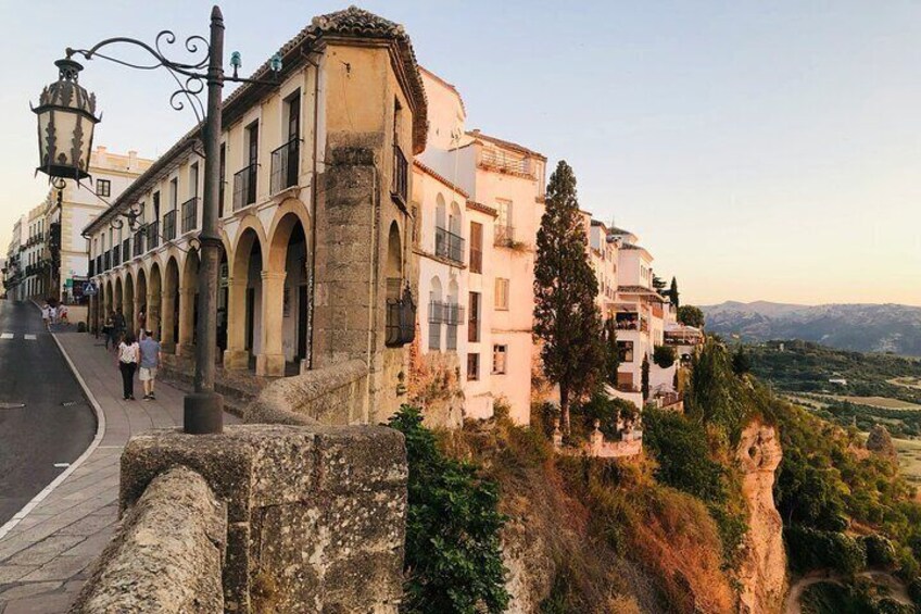 White Villages and Ronda Day Tour from Seville with Photography