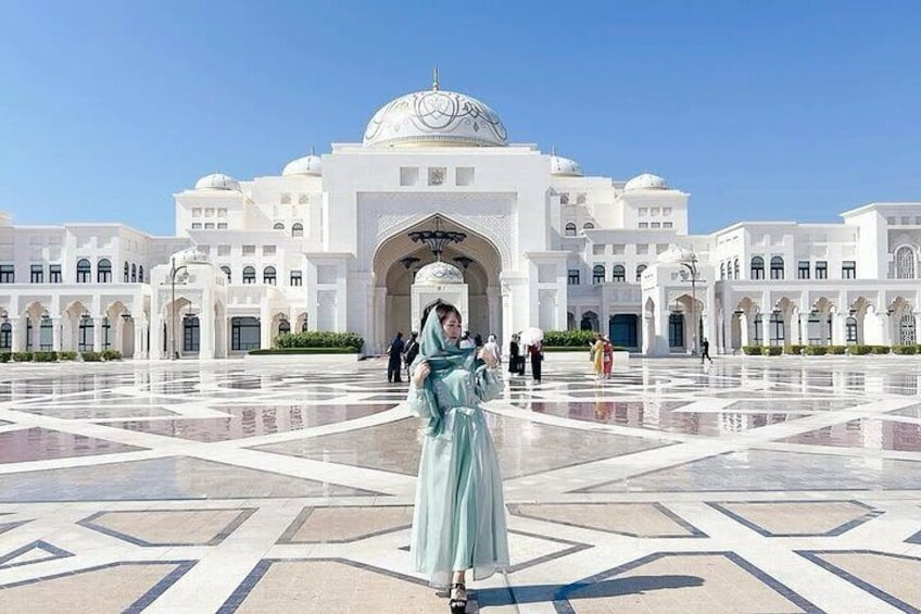 10 Hours Private Luxury Abu Dhabi Tour