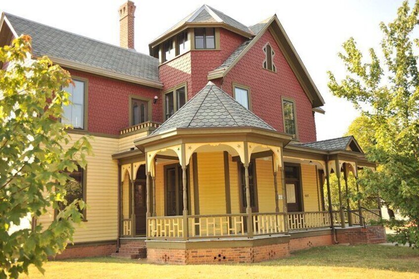 Historic Oakwood and North Blount: History & Architecture Tour