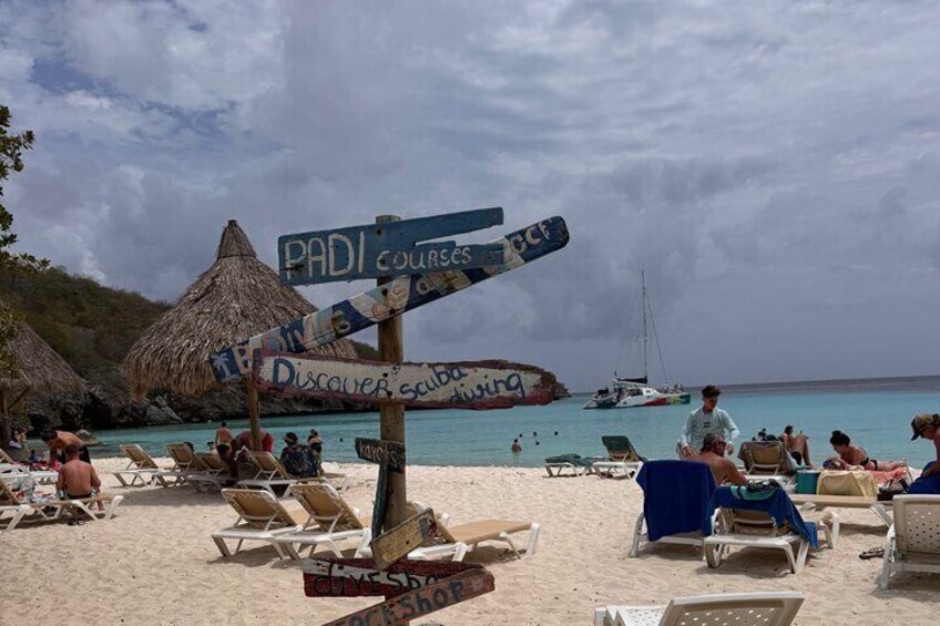 Cas Abouw beach
