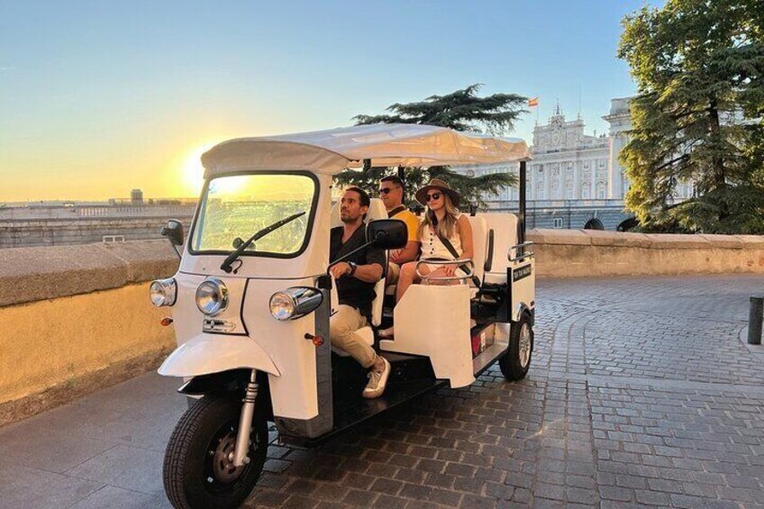 Mallorca Tuk Tuk to Castle Bellver and Military Museum