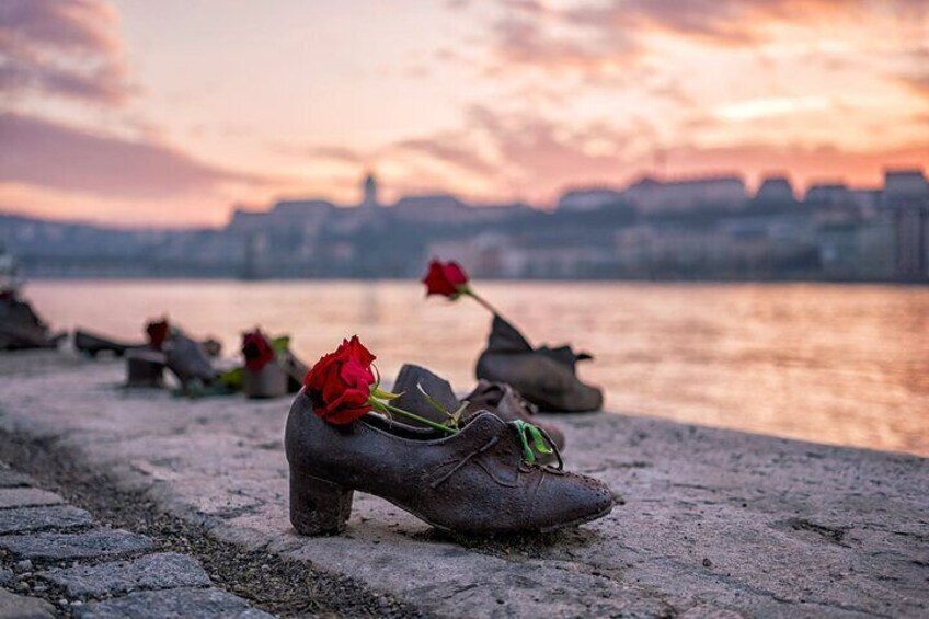 Buda & Pest in One Step - See It All, Miss Nothing!