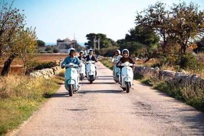 By Vespa among the trulli: Alberobello, Locorotondo and Selva di Fasano