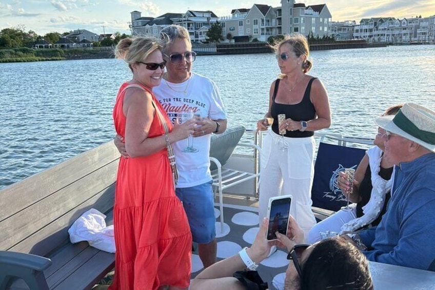 90 Minute Scenic Back Bay Cruise