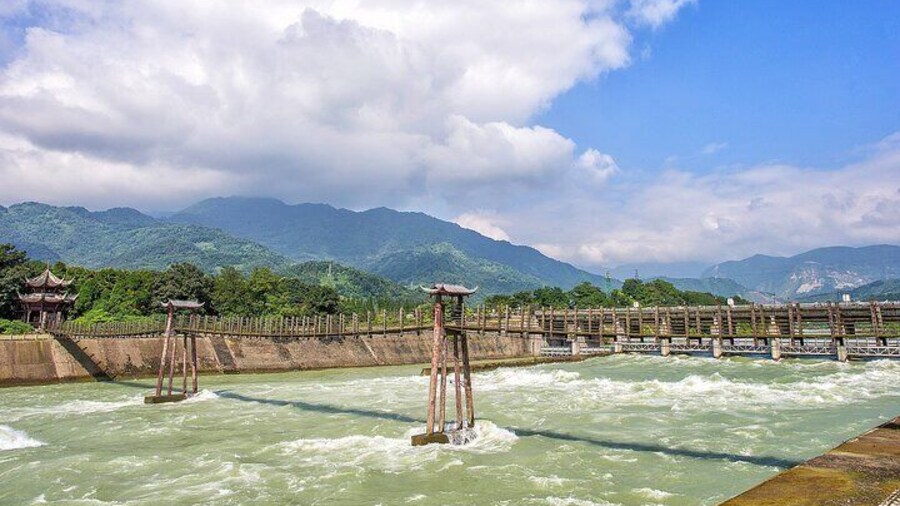 Dujiangyan irrigation system