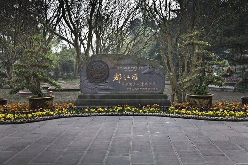 Dujiangyan irrigation system