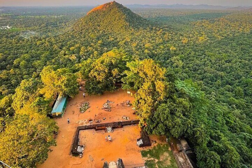 Sigiriya Dambulla and Minneriya Jeep Safari Tour From Pasikudah