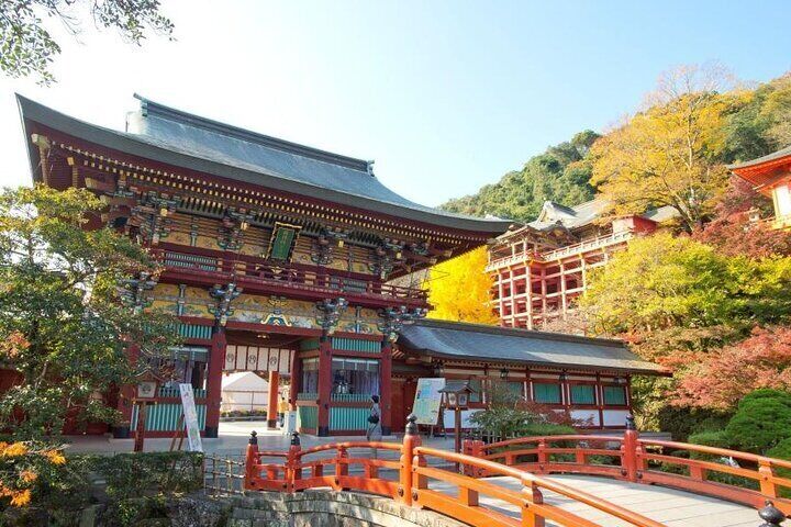 Yutoku Inari Shrine: Located in Kashima City, Saga Prefecture, it was founded in 1687 and is one of the three major Inari shrines in Japan