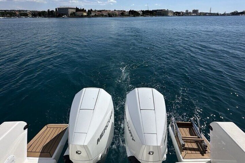 From Zadar: Hop On Luxury Speedboat Tour