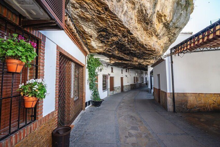 Round and Setenile of the Wineries