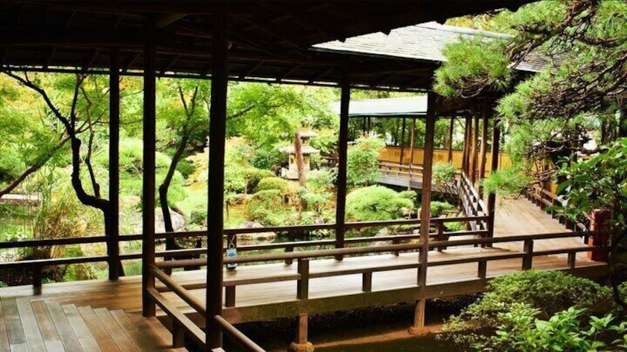 Tokyo Shibamata Walking Tour Adventure